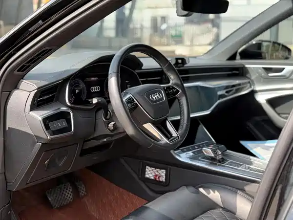 Audi A6L 2020