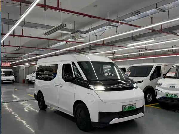 Farizon Super VAN 2024