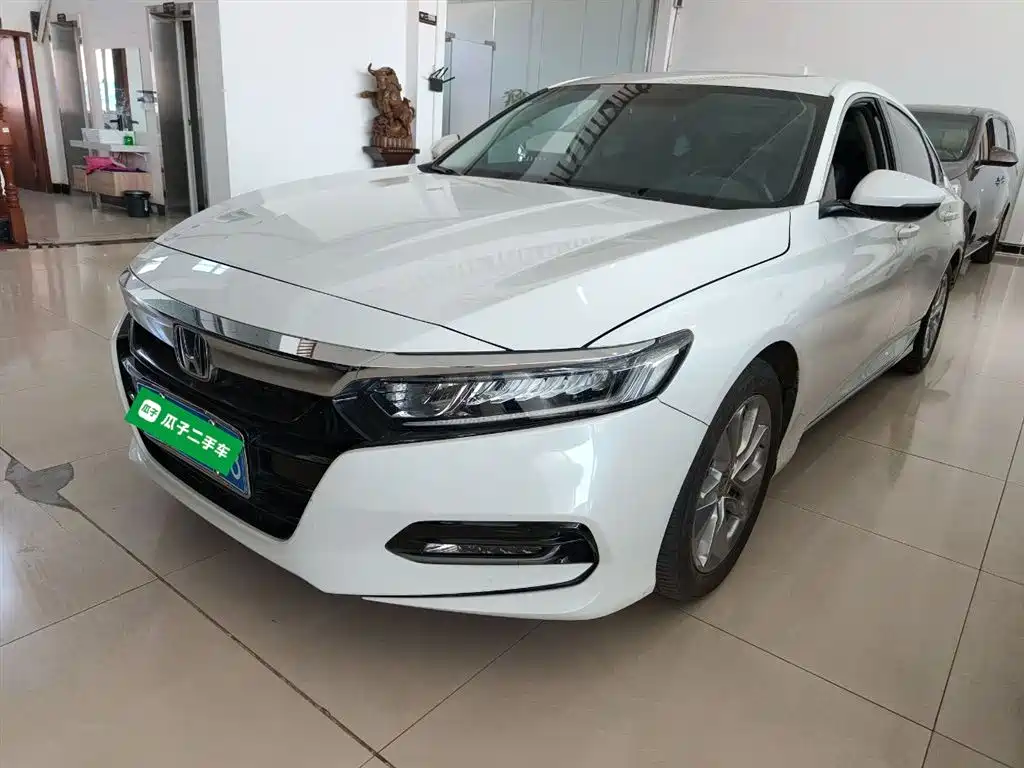Honda Accord 2021 — фото 1