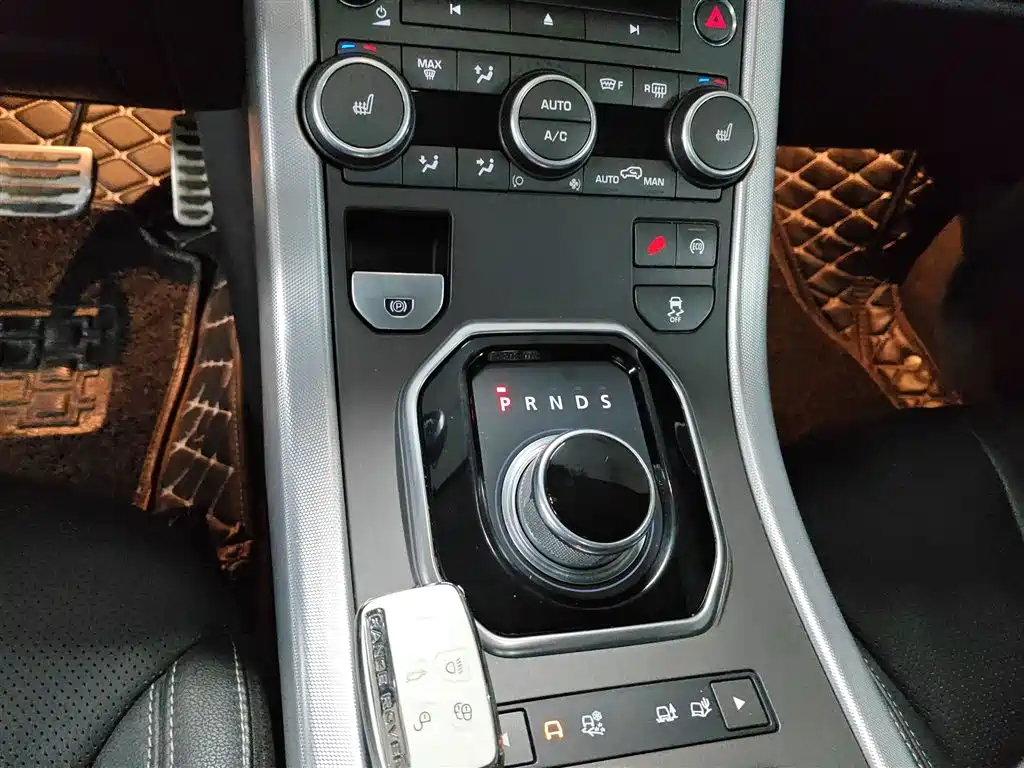 Land Rover Evoque 2016 — фото 6
