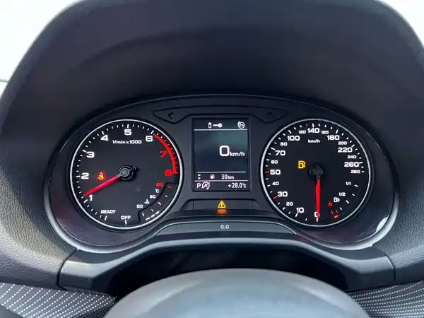 Audi Q2L 2022