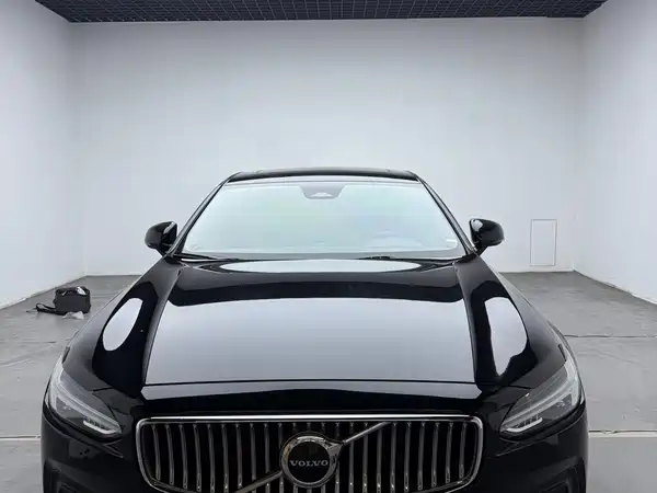 Volvo S90 2024