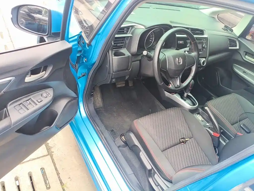 Honda Fit 2018 — фото 16