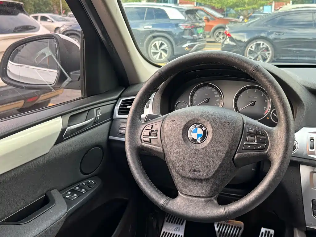 BMW X3 2017 — фото 18