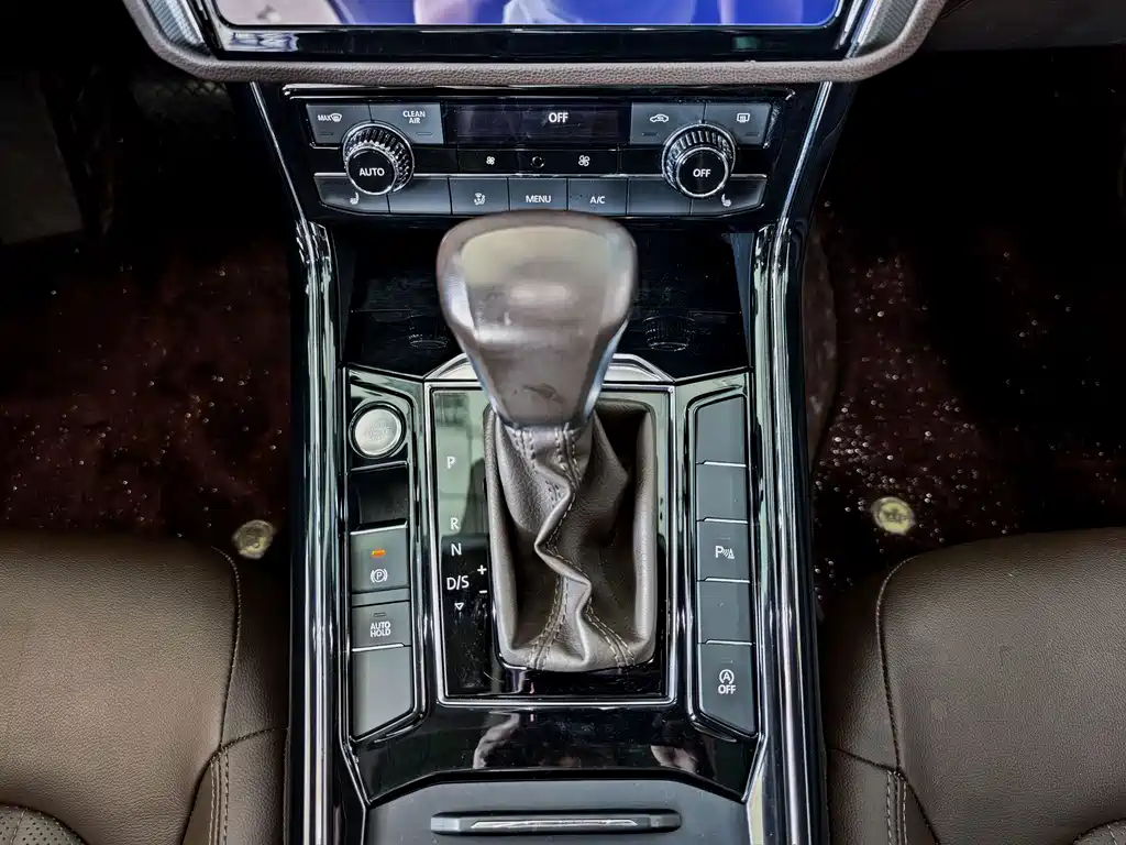 Volkswagen Phideon 2021 — фото 10