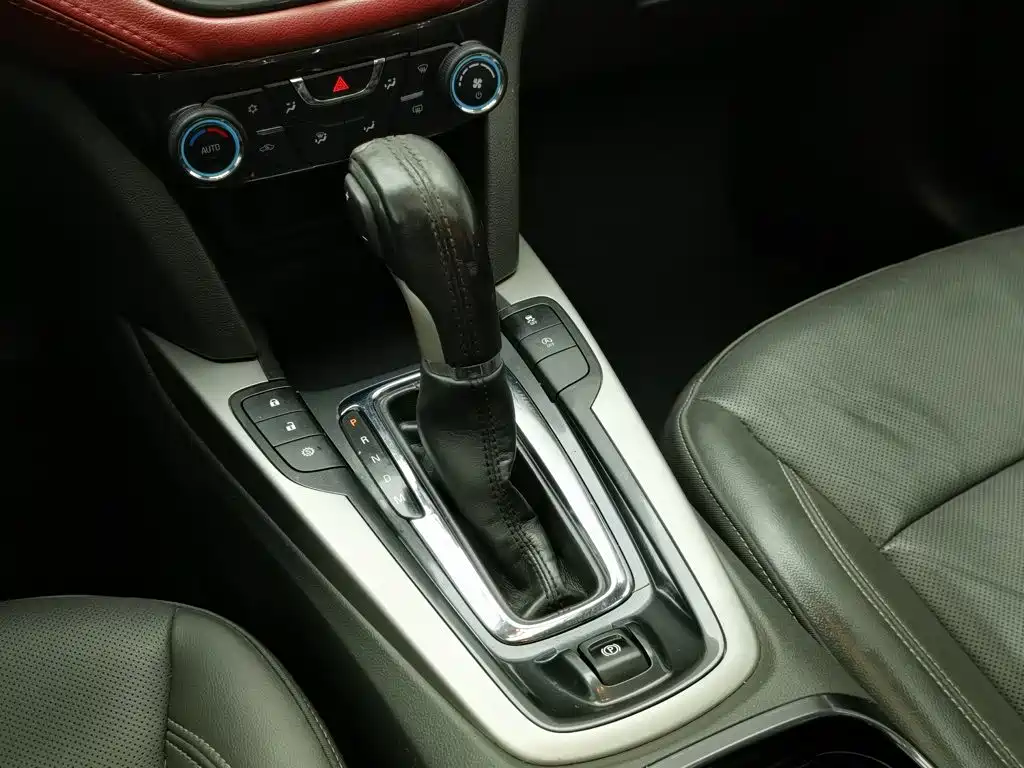 Chevrolet Malibu 2016 — фото 13