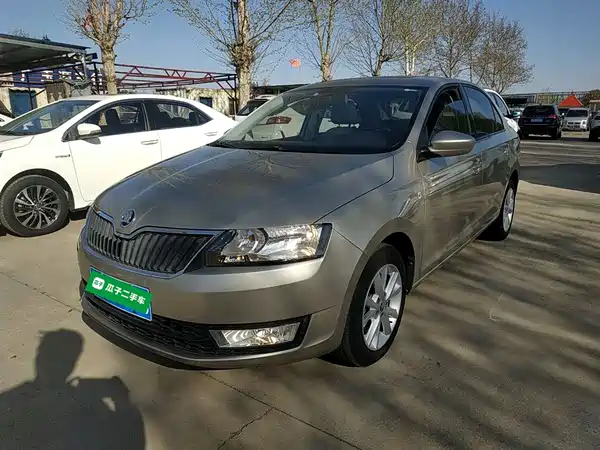 Skoda Rapid 2015