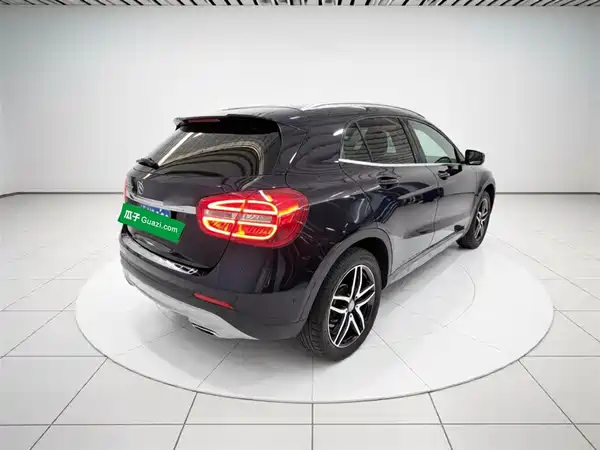 Mercedes-Benz GLA 2016