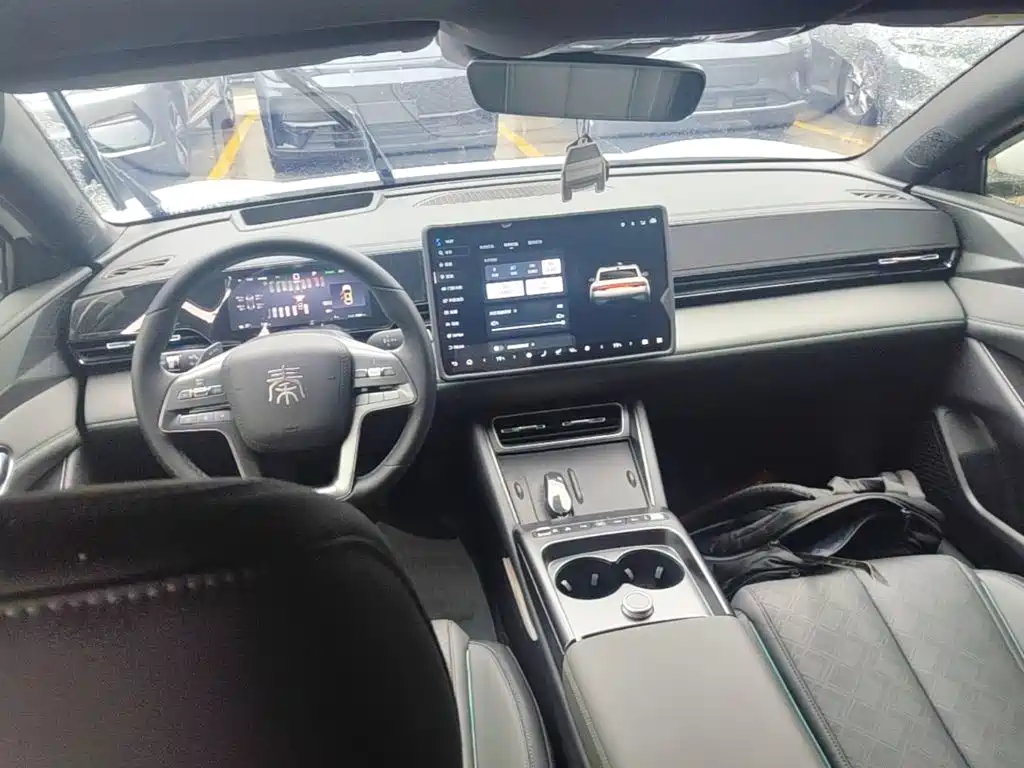 BYD Qin L 2025 — фото 10