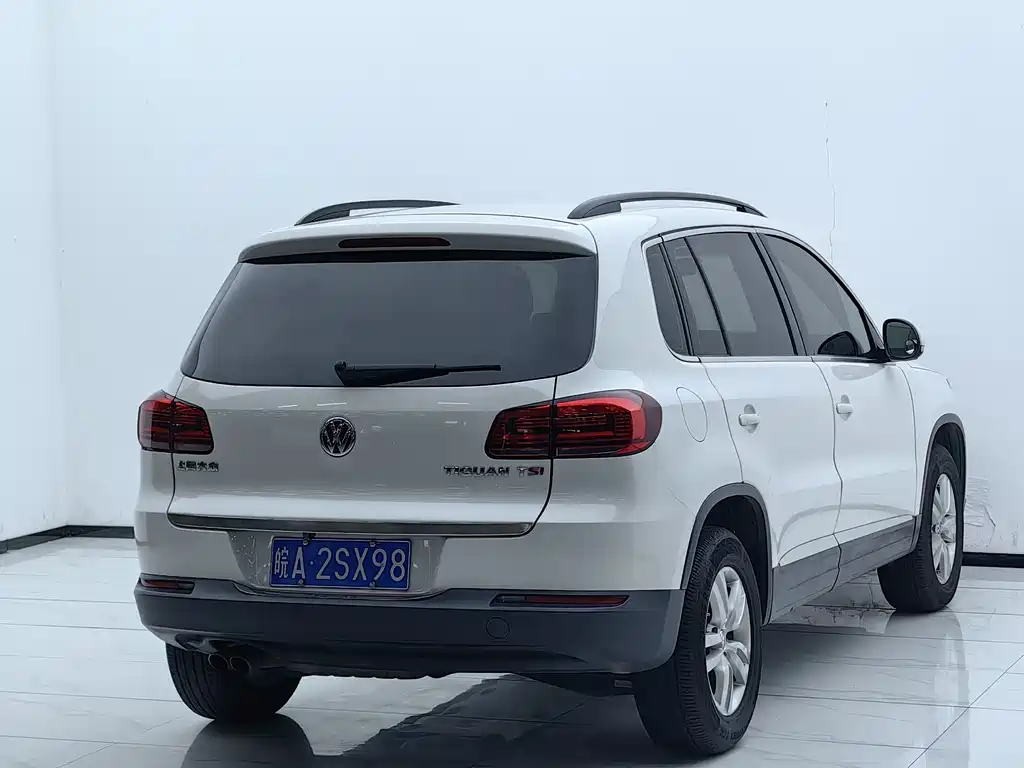 Volkswagen Tiguan 2015 — фото 15