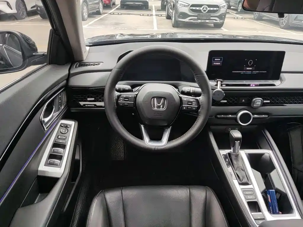 Honda Accord 2023 — фото 11