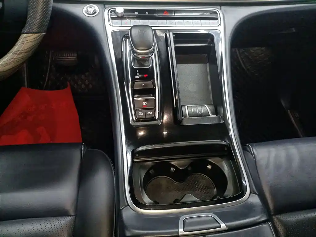 GAC Motor Trumpchi M8 2023 — фото 14