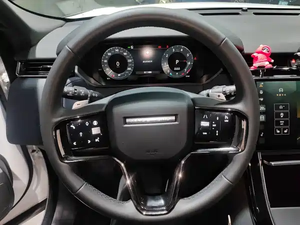 Land Rover Range Rover Velar 2025