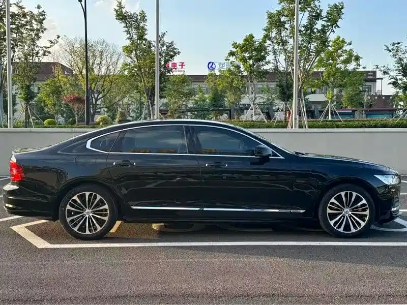 Volvo S90 2023 — фото 8