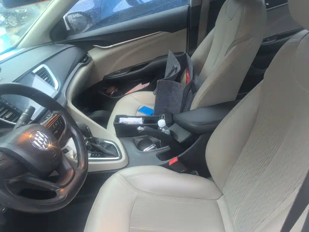 Buick Excelle 2017 — фото 12