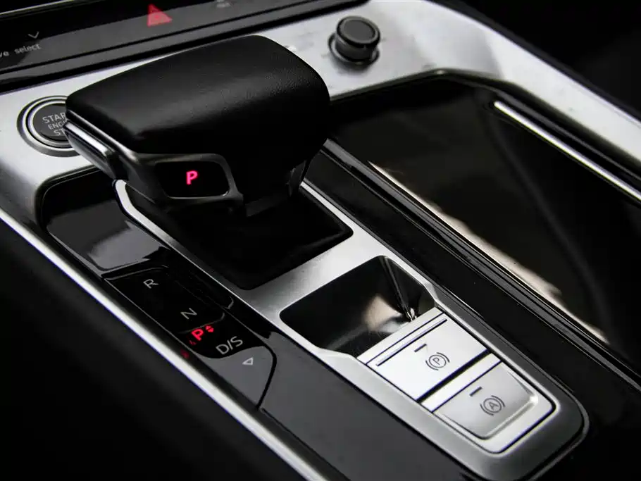 Audi Q6 2024 — фото 19