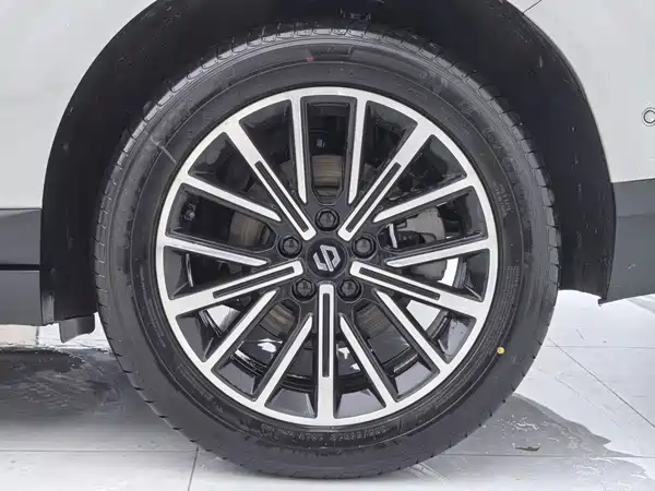 Leapmotor B10 2025