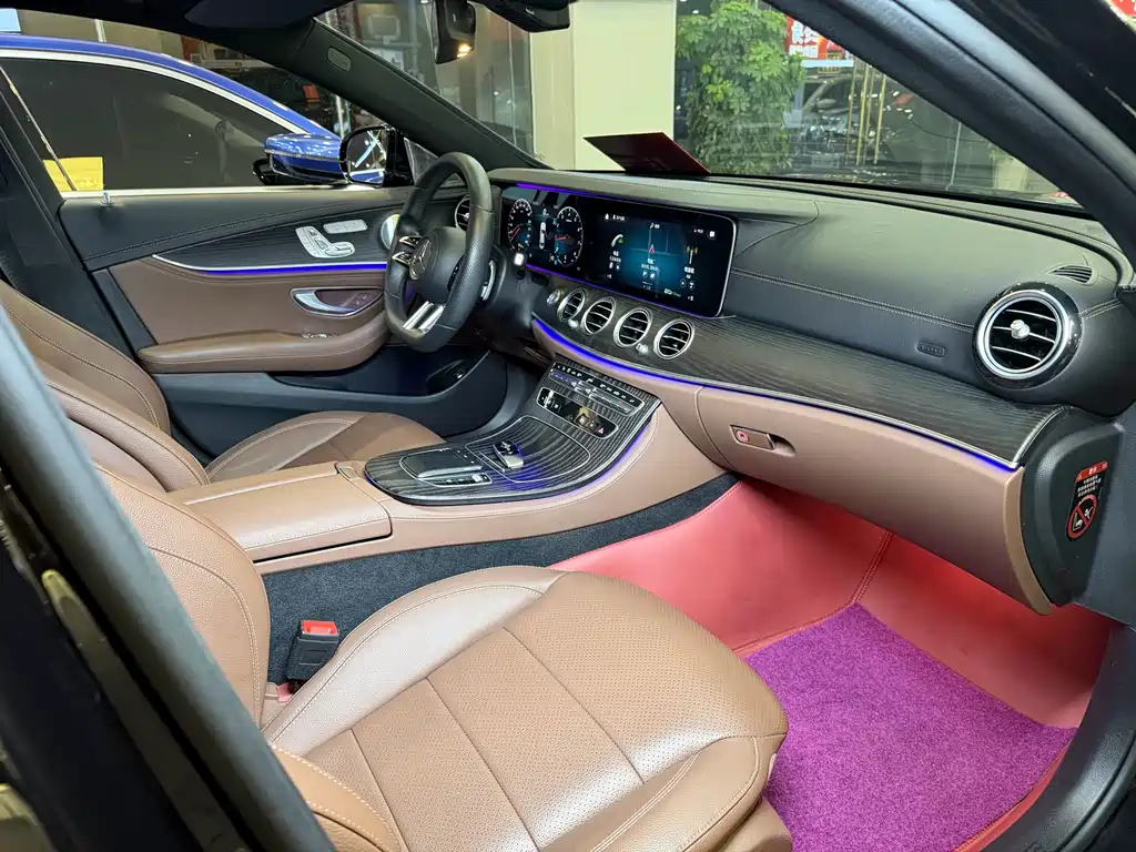 Mercedes-Benz E-Class 2021 — фото 12