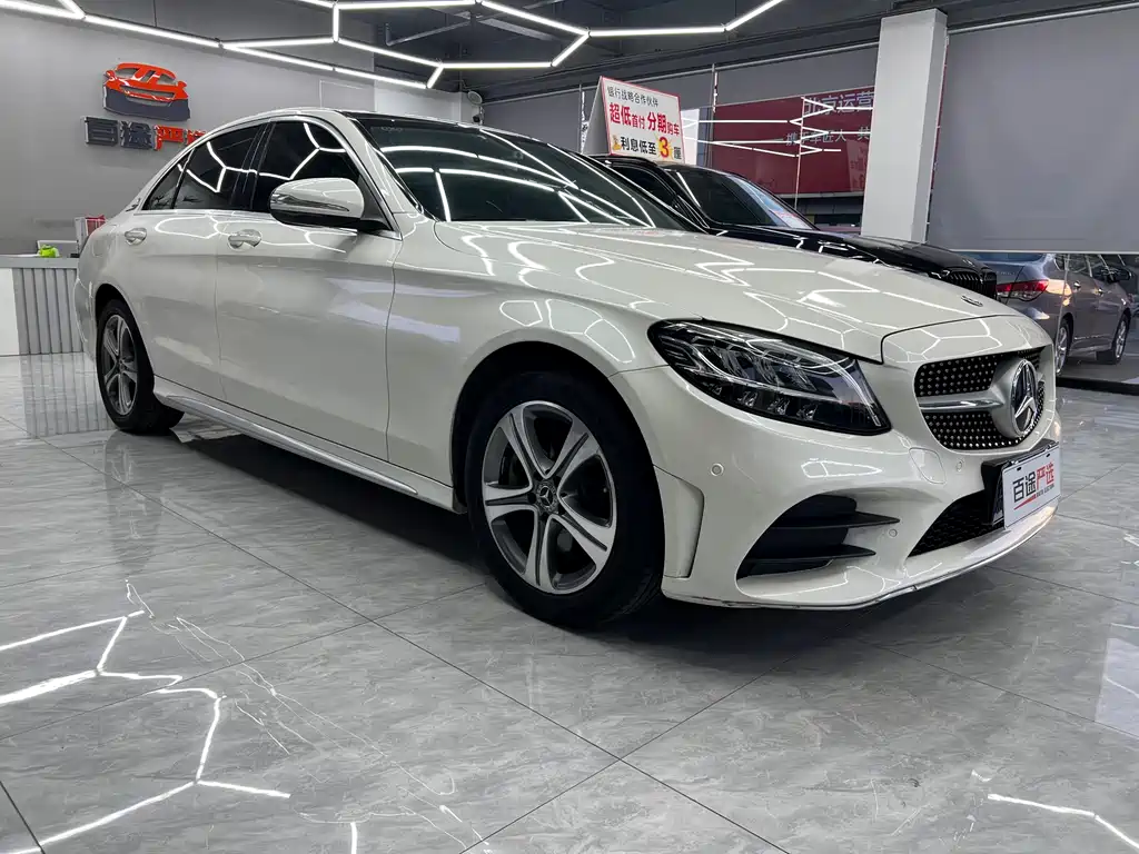 Mercedes-Benz C-Class 2019