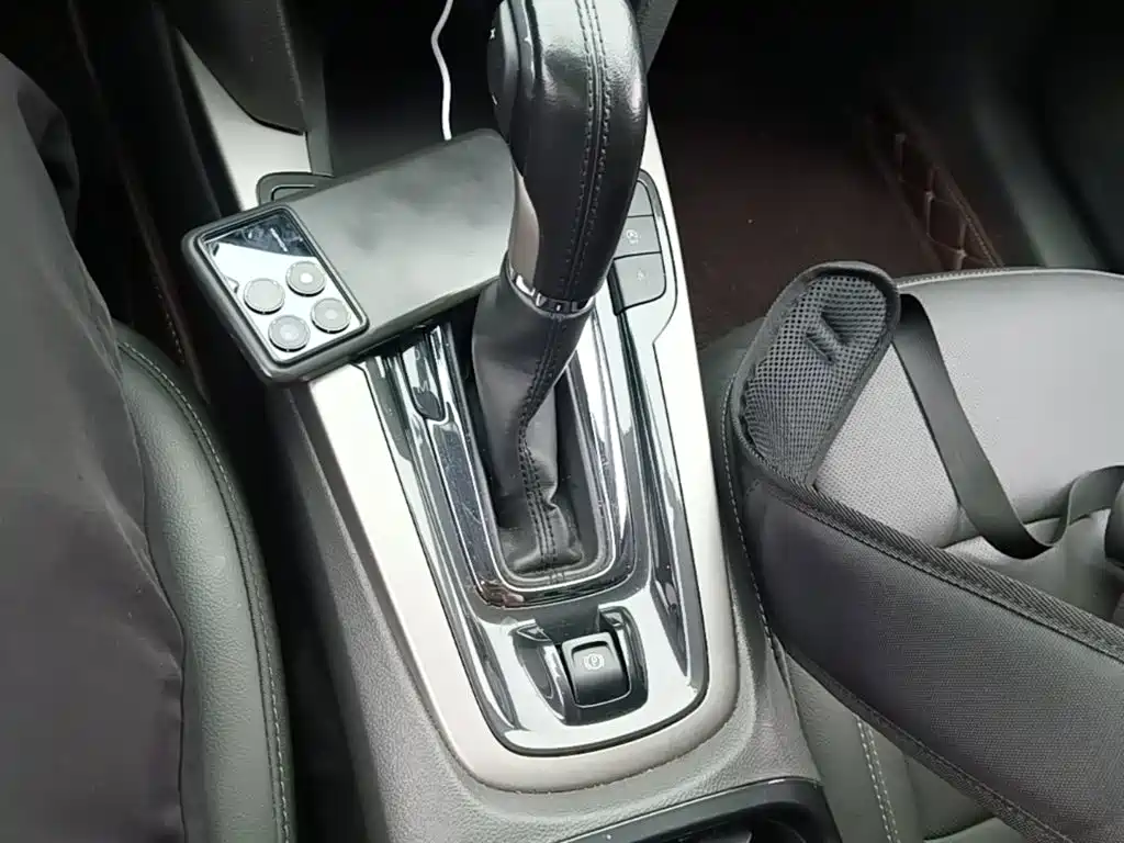Chevrolet Malibu 2017 — фото 10