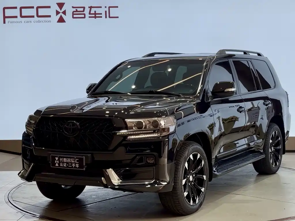 Toyota Land Cruiser 2020 — фото 1