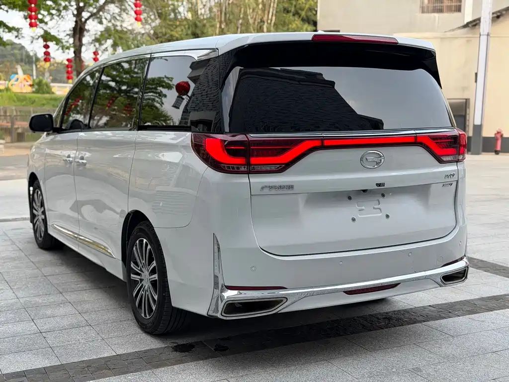 GAC Motor Trumpchi M8 2022 — фото 4