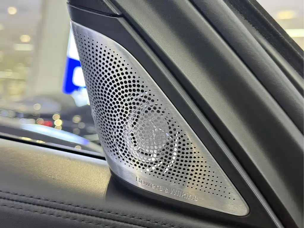 BMW 7 Series 2017 — фото 15