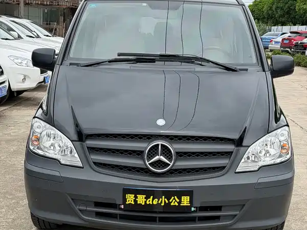 Mercedes-Benz Vito 2013