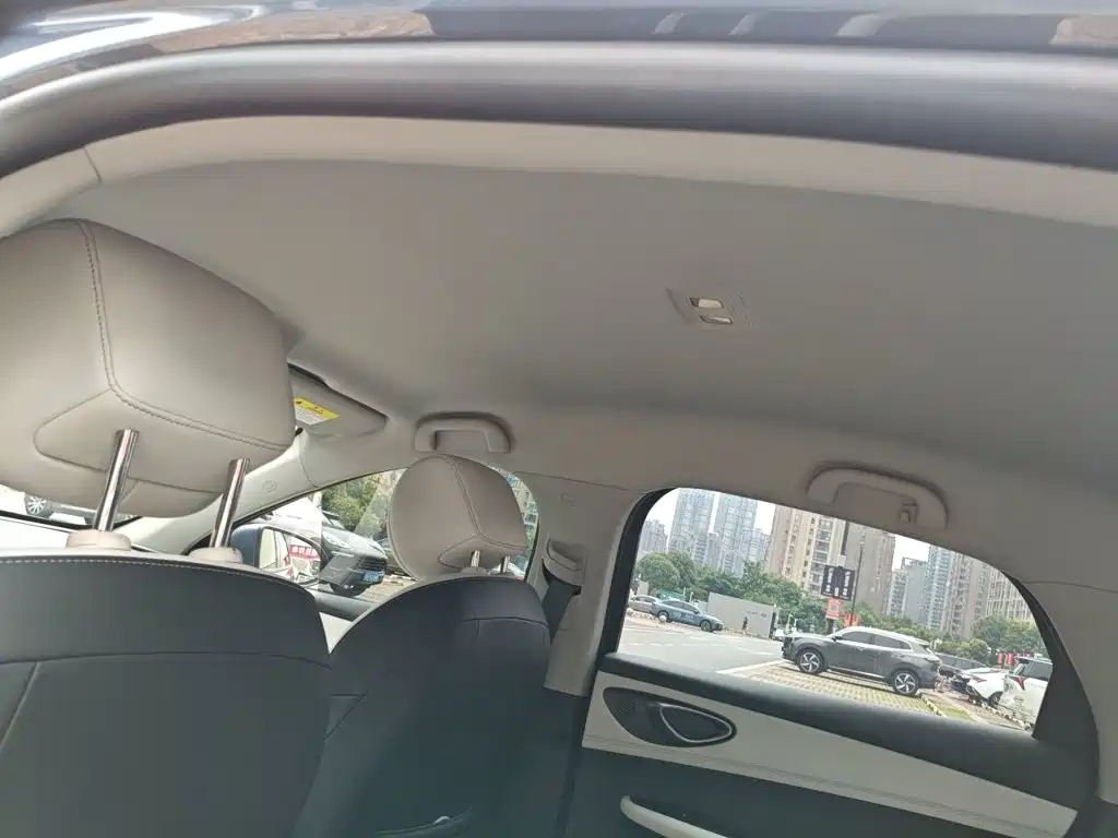 BYD Seal 05 DM-i 2025 — фото 9