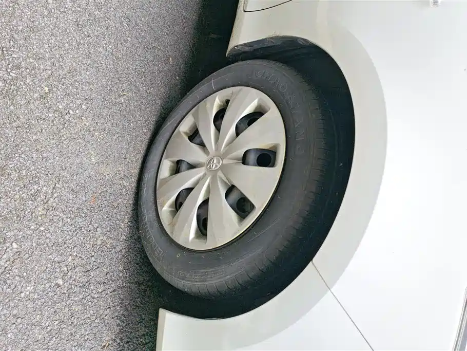 Toyota Yaris L 2016 — фото 6