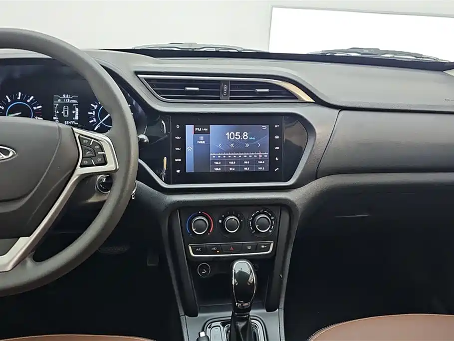 Chery Tiggo 3 2018 — фото 13