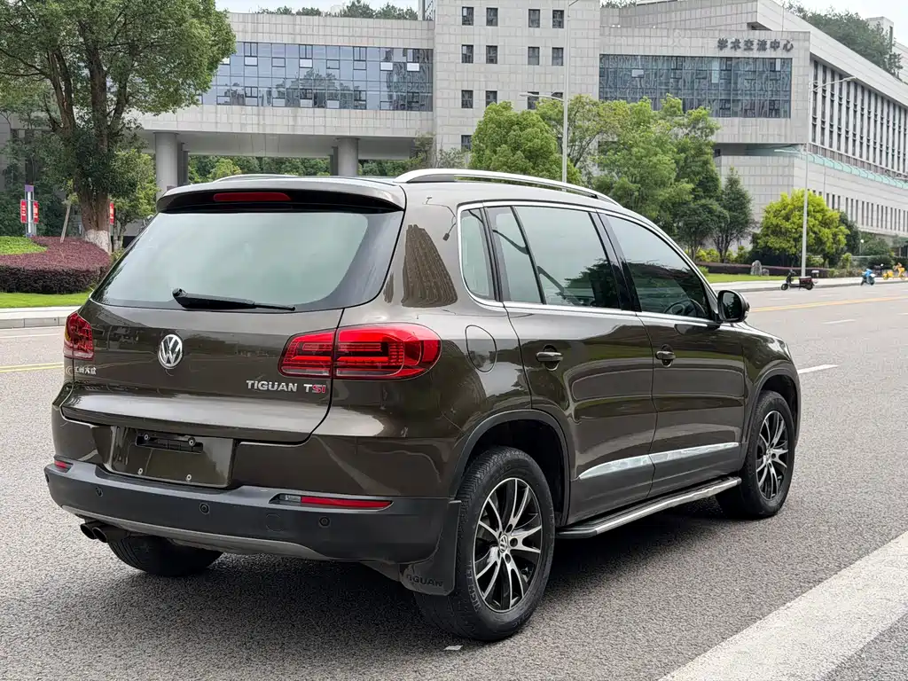 Volkswagen Tiguan 2014 — фото 12