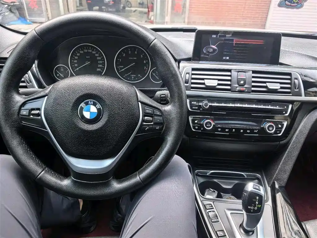BMW 3 Series 2016