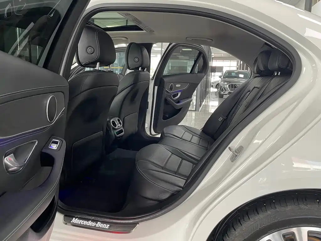 Mercedes-Benz C-Class 2020