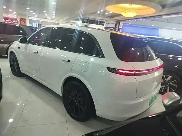 Li Auto L7 2023