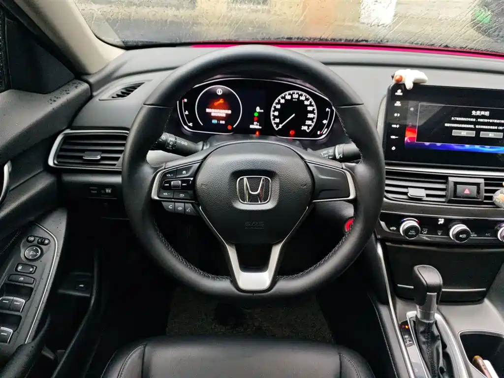 Honda Accord 2022 — фото 3