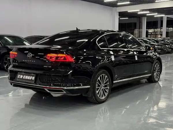 Volkswagen Magotan 2021