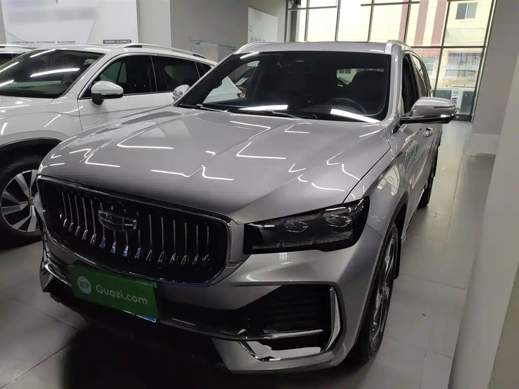 Geely Xingyue L 2025 — фото 1