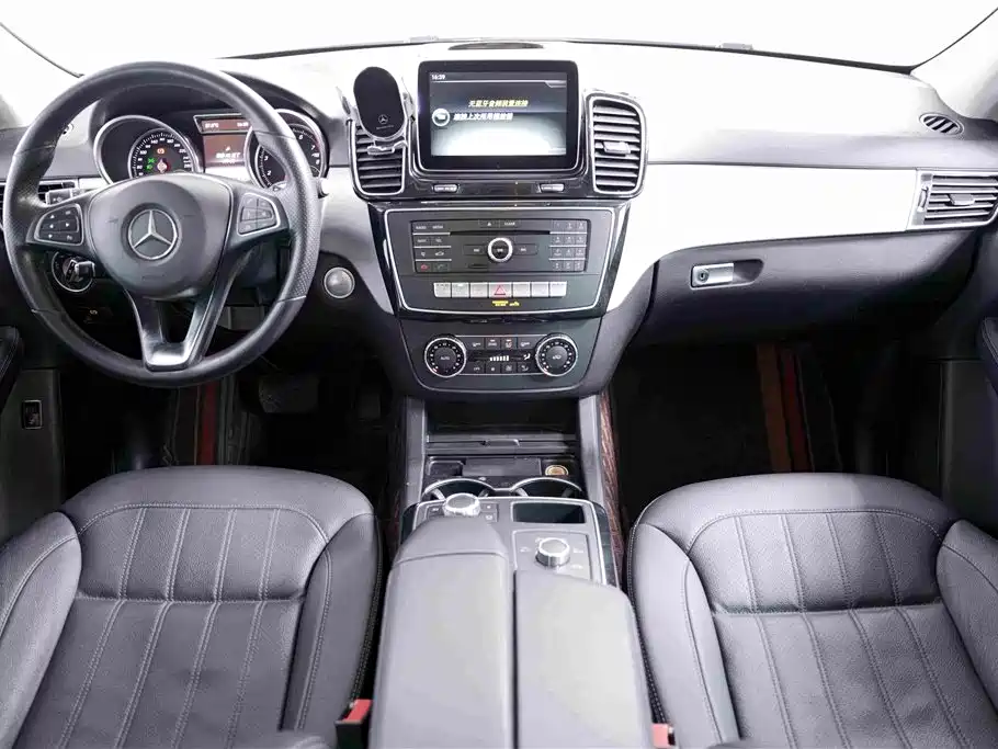 Mercedes-Benz GLE 2016