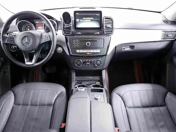 Mercedes-Benz GLE 2016