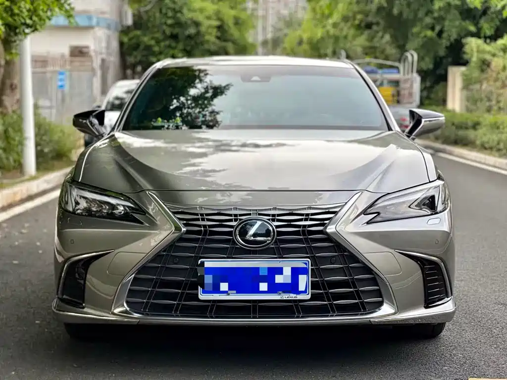 Lexus ES 2025 — фото 2