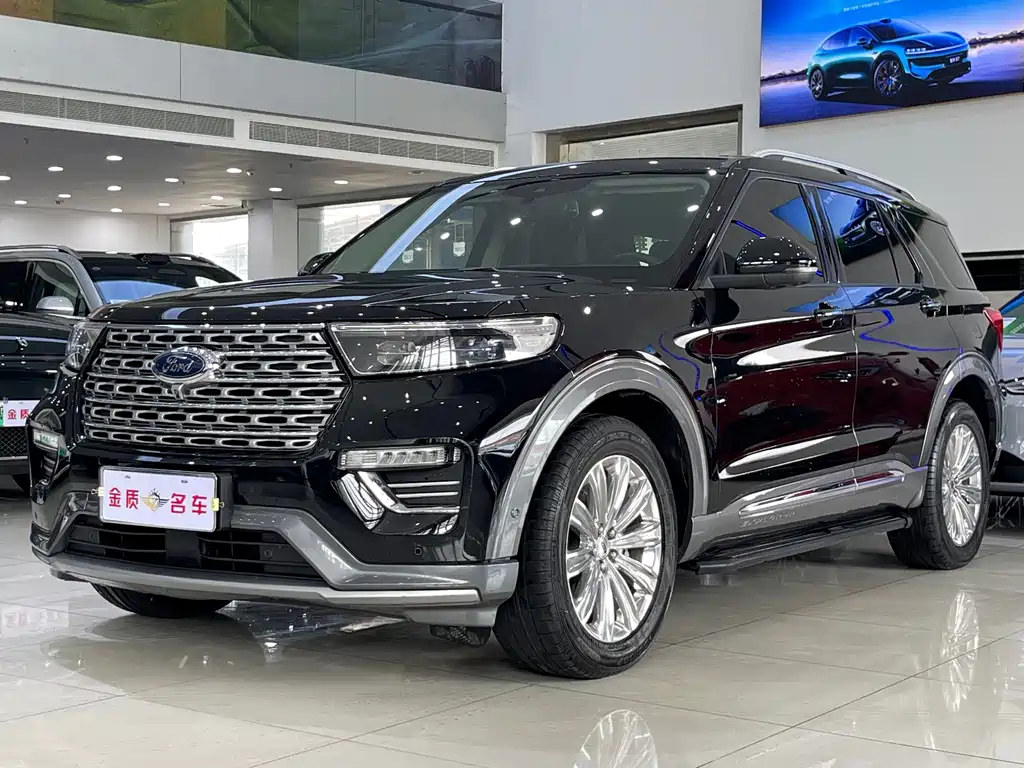 Ford Explorer 2020 — фото 1