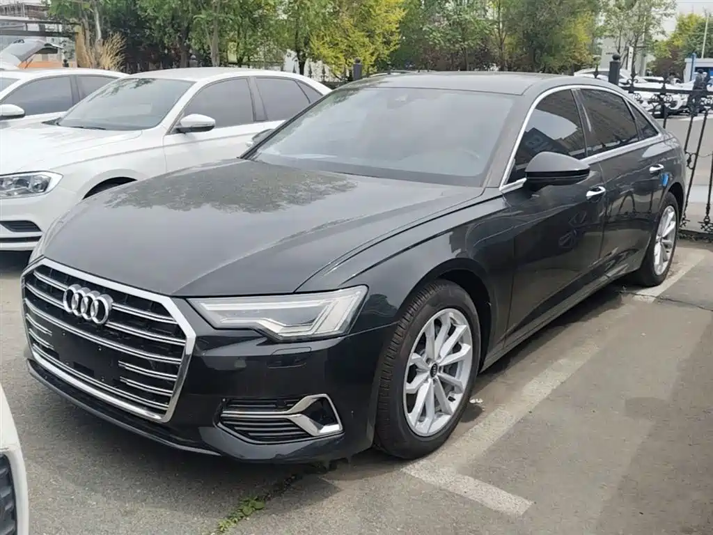 Audi A6L 2024 — фото 1
