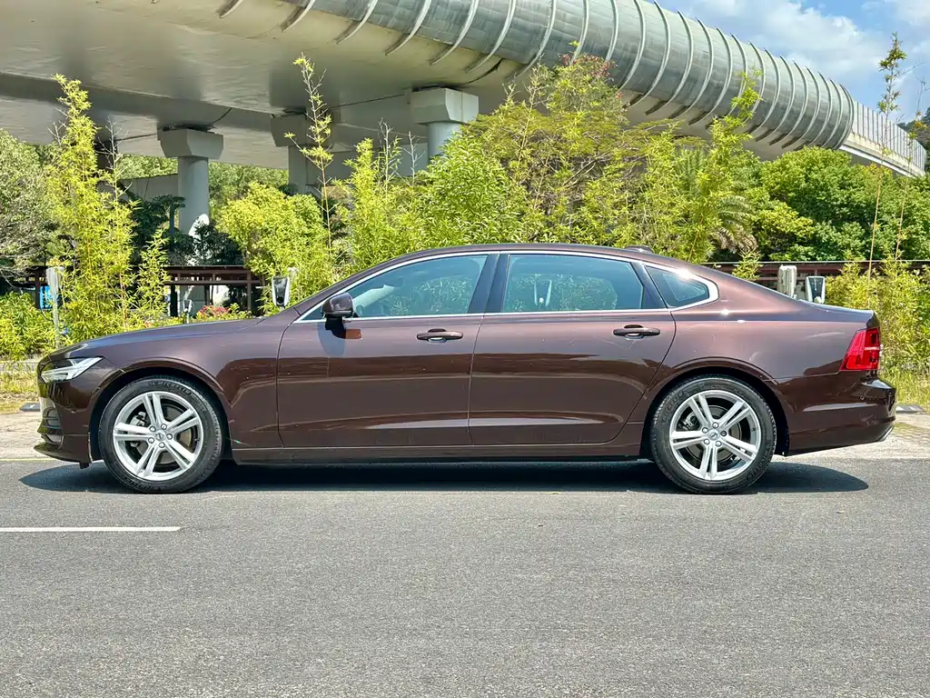 Volvo S90 2017 — фото 7