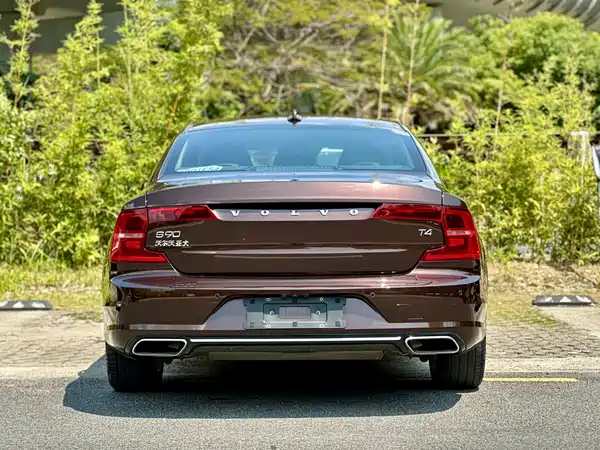 Volvo S90 2017