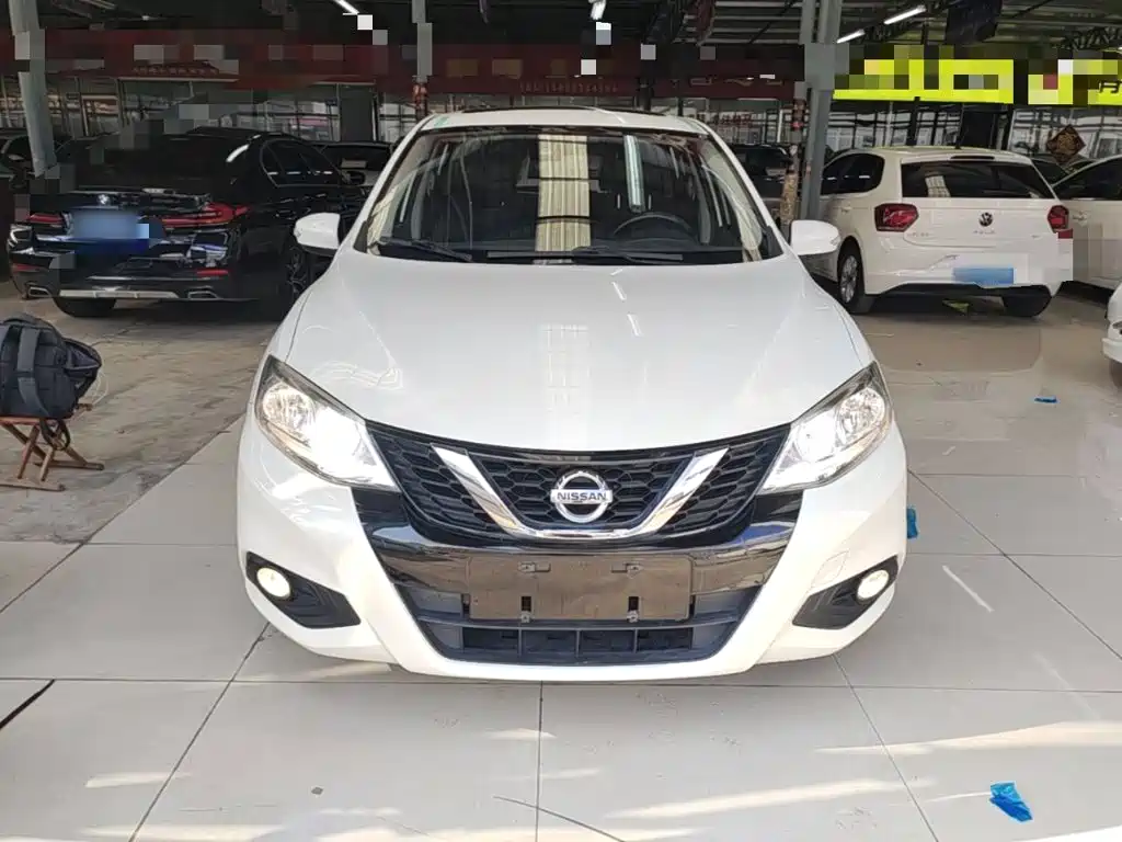 Nissan Tiida 2018 — фото 3