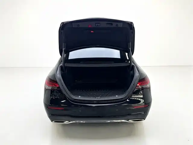 Mercedes-Benz E-Class 2021 — фото 12