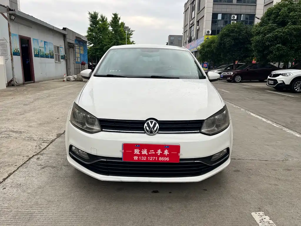 Volkswagen Polo 2015