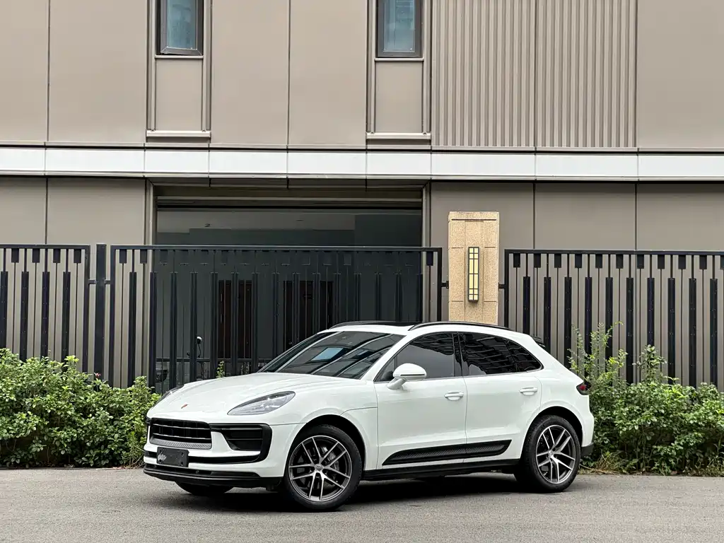 Porsche Macan 2023