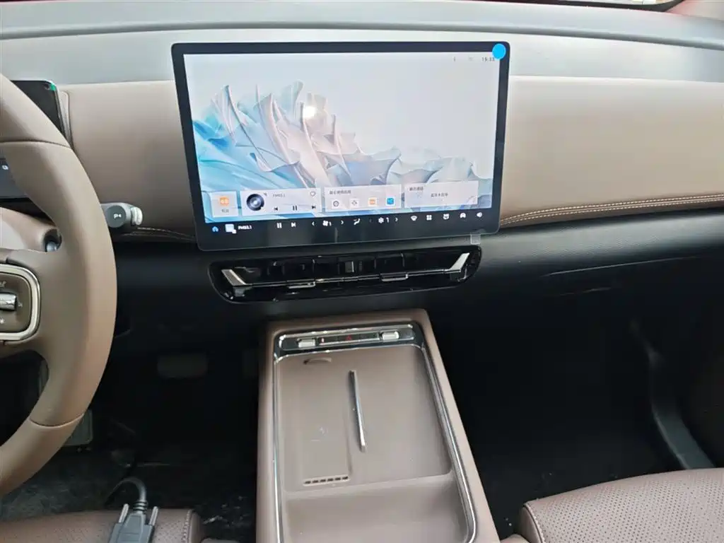 Wuling Starlight 730 EV 2025 — фото 13